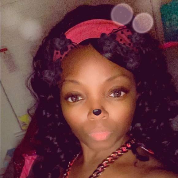 Meet your Posher, Myrah - Picture 7 of 8